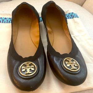 Tory Burch Black Leather Caroline flats size 11